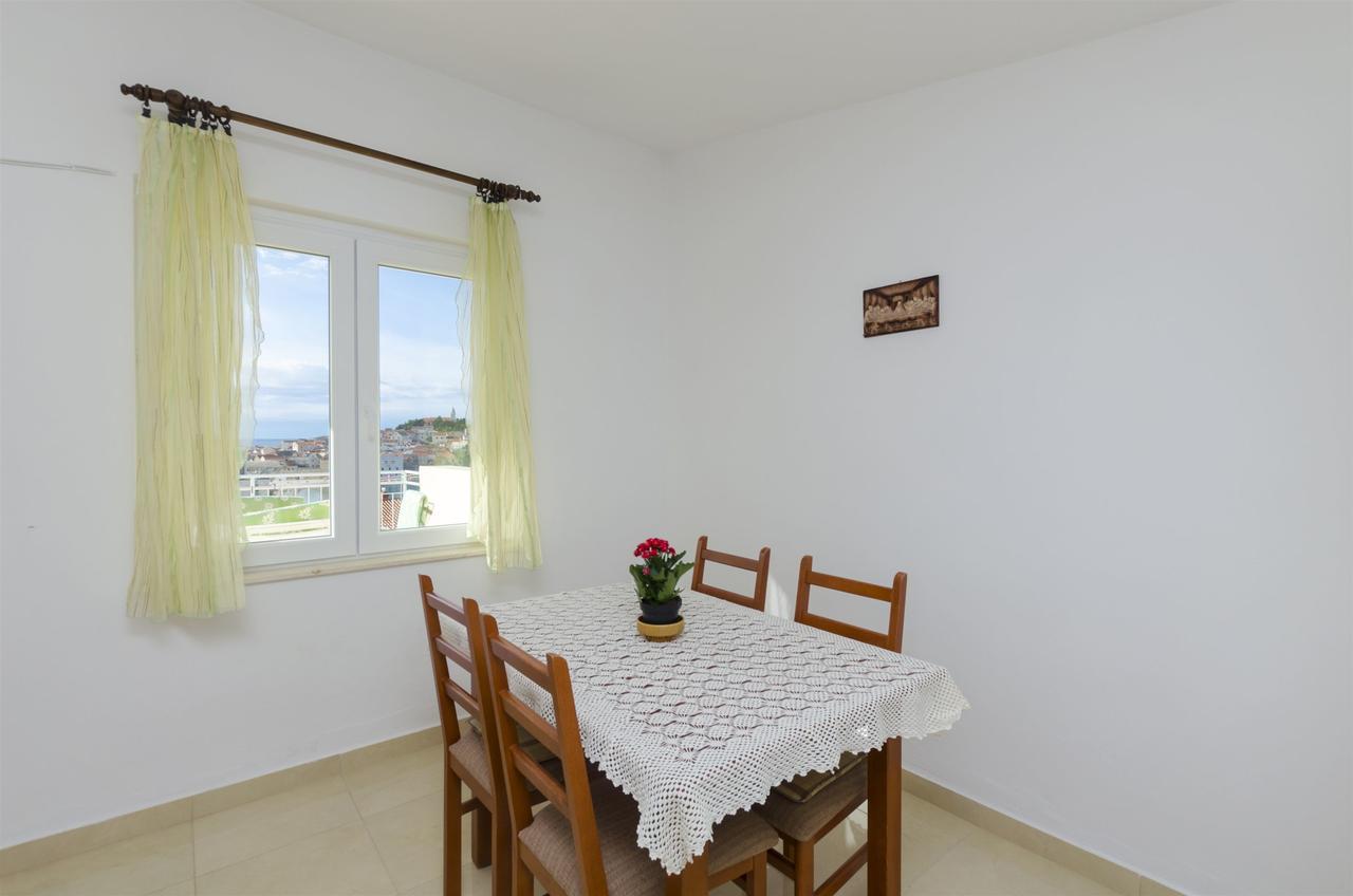 Apartment Josipa プリモシュテン エクステリア 写真