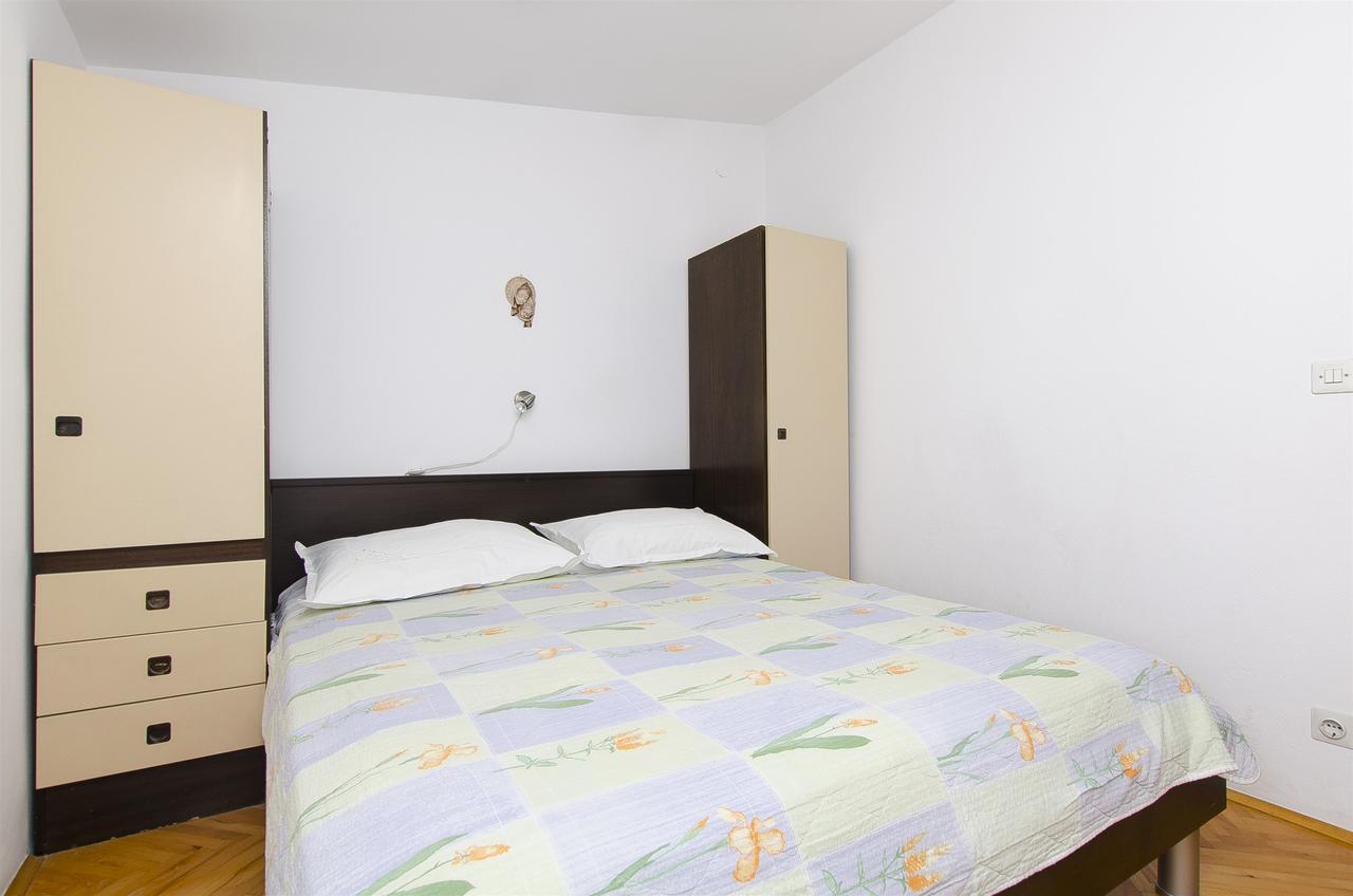 Apartment Josipa プリモシュテン エクステリア 写真